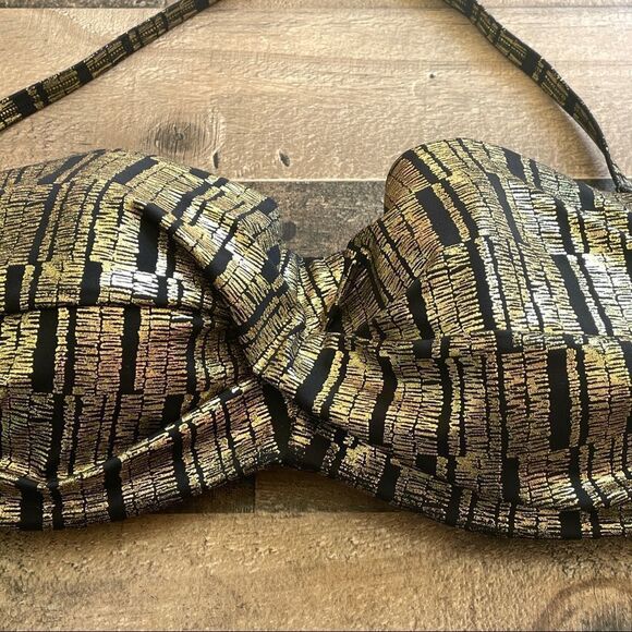 Victoria’s Secret Swim The Flirt Bandeau Bikini Top With Halter Strap Size 36D - Picture 4 of 6